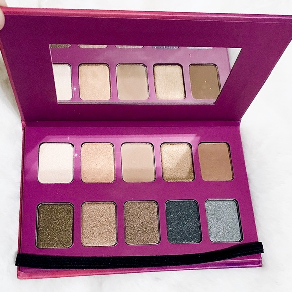 💋10 Glam Highly Pigmented Eye Shadows Palette - Picture 4 of 13